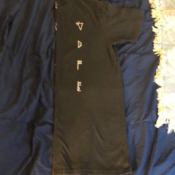 Men’s Black T-Shirt - Picture 4 of 4